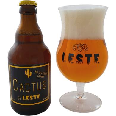 Leste Cactus naast een gevuld passend glas