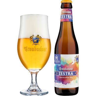 Troubadour Zestra uitgeschonken in bijhorend bierglas