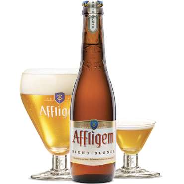 Uitgeschonken blonde Affligem in bijhorende bierglazen