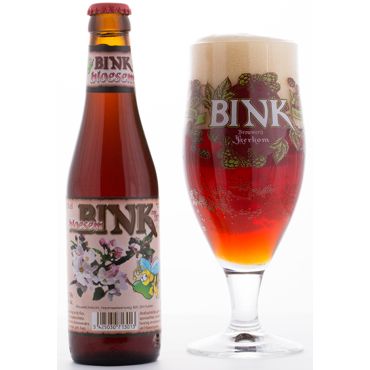Uitgeschonken Bloesem Bink in bijhorend bierglas