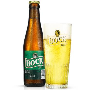 Uitgeschonken Bock Pils in bijhorend ribbeltjesglas
