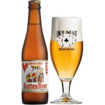 Uitgeschonken blonde HertenHeer in bijhorend bierglas