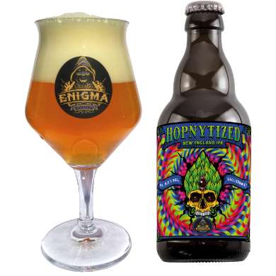Uitgeschonken Hopnytized New England IPA in bijhorend glas