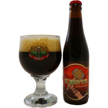 Uitgeschonken Knots natuurbier van brouwerij Varenbroek volgens persoonlijke smaak van Marc Knops