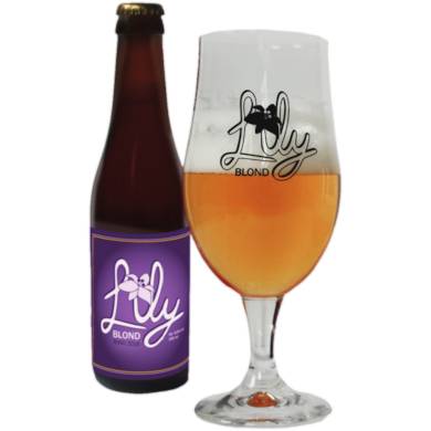 Uitgeschonken Lily Blond met glas