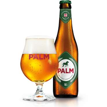 Uitgeschonken Palm in bijhorend glas