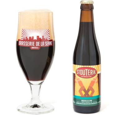 Uitgeschonken Stouterik in bijhorend bierglas