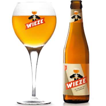 Uitgeschonken Wieze Tripel Blond in bijhorend bol glas