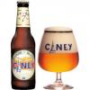 Uitgeschonken blonde Ciney in bijhorend glas