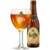 Uitgeschonken Leffe Nectar in bijhorend kelkglas