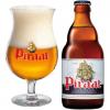 Piraat in een bijhorend bierglas naast bierflesje