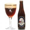 Witkap Pater Dubbel in bierglas met fles ernaast